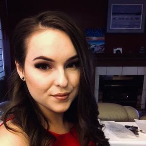 Meet your Posher, Eugénie